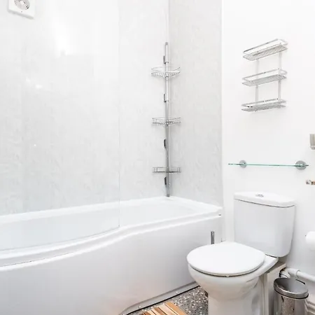 Open Plan City Living With 2 Ensuite Bedrooms بيت للعطل يورك