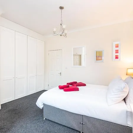 بيت للعطل Open Plan City Living With 2 Ensuite Bedrooms